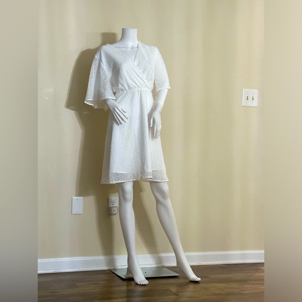 Size XL White NWT BRAND MISSKY